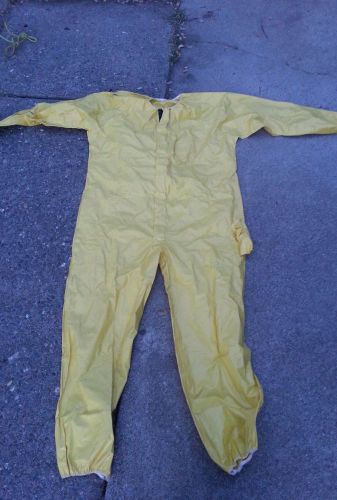 Tyvek QC Chemical Hazmat SuitS YELLOW NEW SIZE M. L. XL NO HOOD