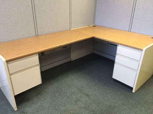 L-shape metal desk by steelcase 9000 w/ lt oak color laminate top for sale