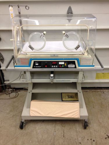 Isolette Air-Shields C300 Infant Incubator