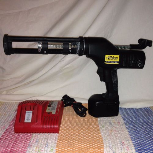 14.4V Cordless Albion 6 Speed Caulking Gun with Battery &amp; Milwaukee Charger
