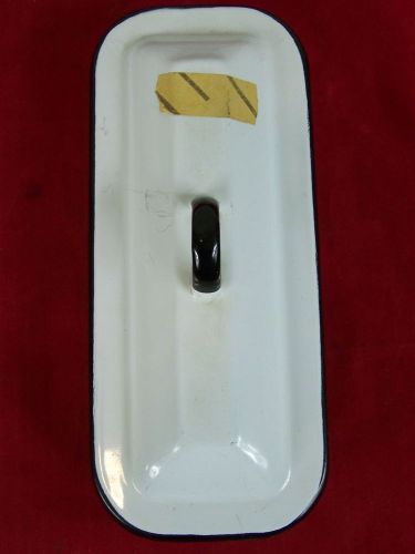 VINTAGE ENAMEL DISINFECTING STERILIZATION TRAY MEDICAL WITH LID