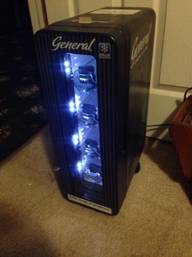 General Snus Vertical Cooler Fridge/ Display Case
