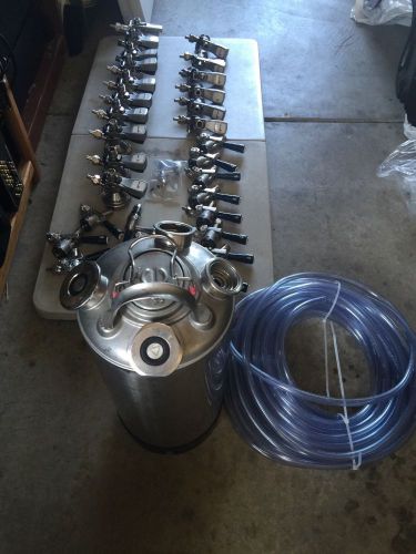 Lot of 32 Micro Matic + Tank + Platic Horse