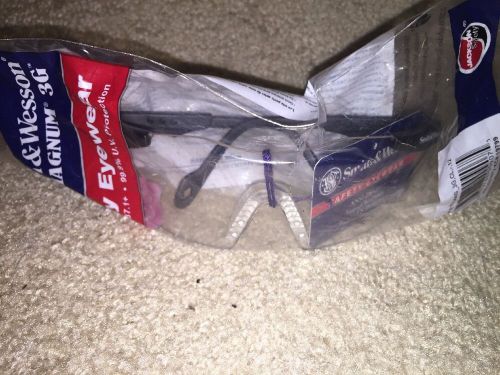 SMITH &amp; WESSON 19799 Safety Glasses Brand New In Original Packaging