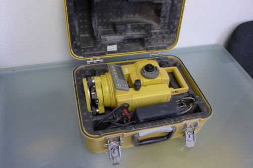 TOPCON GTS-212 total station