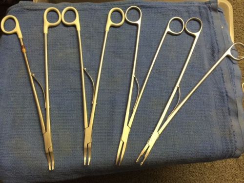 Pilling Hemoclips FF-1 and Pilling 12-1528 Medium and Two Ethicon Hemoclips