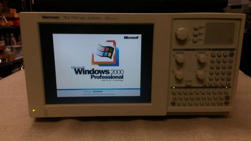Tektronix TLA 714 Logic Analyzer Color Portable Mainframe WIN2000 PRO