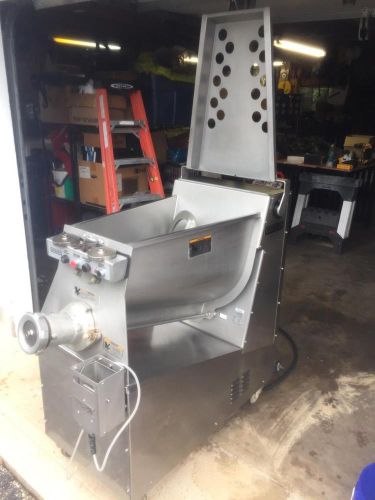 Hobart Meat Grinder / Mixer MG1532