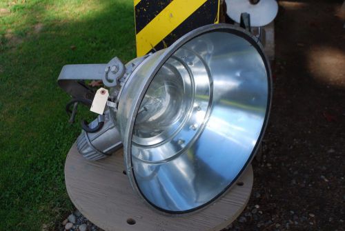 ~ 1960s Steber Industrial Gas Station Airport Light - Mounting Bracket Working ~