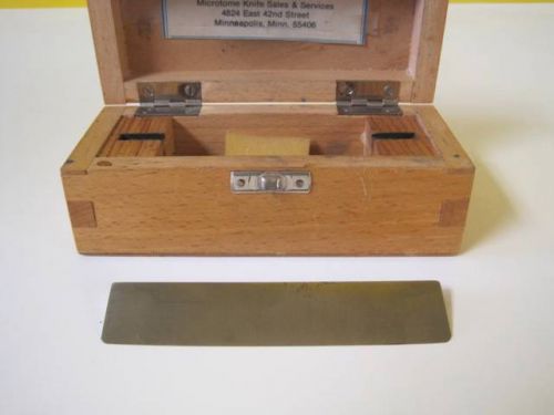 CRYOSTAT MICROTOME BLADE KNIFE 4 3/4 &#034; 4.75 INCH BY 1&#034; IN WOOD BOX #2