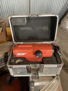 Seco 4811-24 - Surveyor Automatic level with Aluminum Case . Gently Used Nice