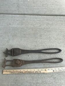 Vintage Wire Fence Stretchers D-7, D-8