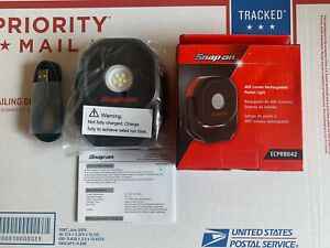 Snap-on 400 lumen Rechargeable Project Light. RED