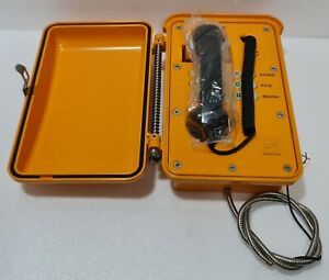 ZENITEL STENTOFON TYPE: 2213000200 HEAVY DUTY TELEPHONE w/ DOOR &amp; MOUNTING PLATE
