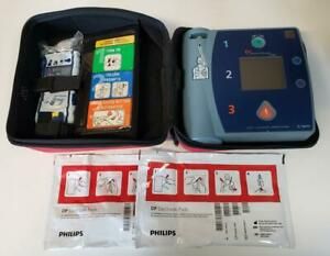 Philips HeartStream FR2 AED Defibrillator M3860A Soft Case Battery Inst 02/20 A