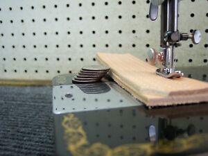 SINGER INDUSTRIAL STRENGTH SEWING MACHINE HEAVY DUTY LEATHER, CANVAS, UPHOLSTERY