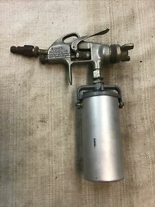 Vintage Binks Model 15 Spray Gun with Vintage Binks cup &amp; Air valve (b124)