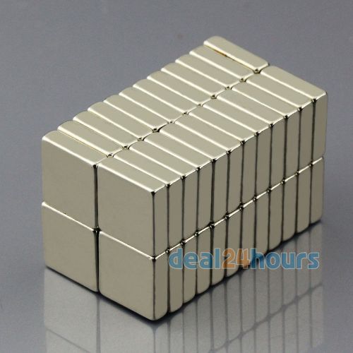 100 x small block cuboid magnets rare earth neodymium 10 x 10 x 3mm n50 grade for sale