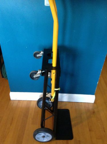 Milwaukee Hand Truck / Dolly 2 Way Convertible Hauls 500 Pounds