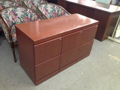 6 DRAWER CREDENZA by KNOLL OFFICE FURN in CHERRY COLOR WOOD