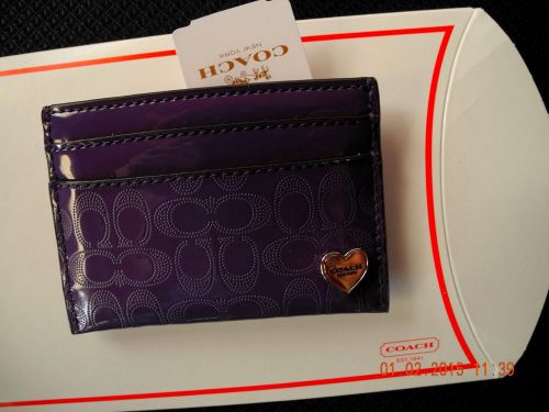 COACH Liquid Gloss Perforated CARD CASE Purple Violet Signature C NWT 62405