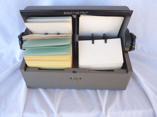 VTG ROLODEX  3500 METAL DOUBLE ROTARY CARD FILE WITH CARDS