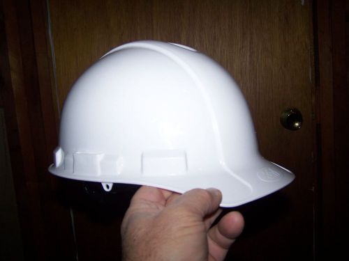 New white adult size construction hard hat/adjustable from size 6 to 8 for sale
