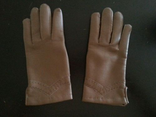 Wells Lamont Vintage Womens Glove - S/M Brown with chevron details on the wrists