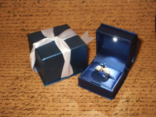 Fancy Royal Blue LED Lighted Engagement Ring Wedding bands Promise Ring Gift Box
