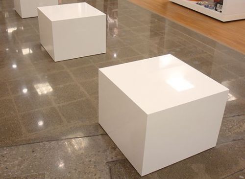White Display Cube