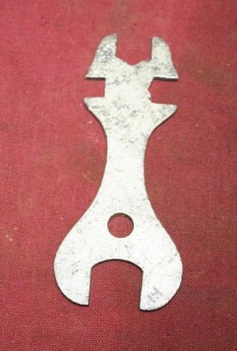 Maytag gas engine motor 92 72 82 31 wrench flywheel hit &amp; miss 15 for sale