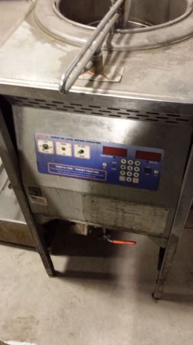 Broaster 1800GH Pressure Fryer
