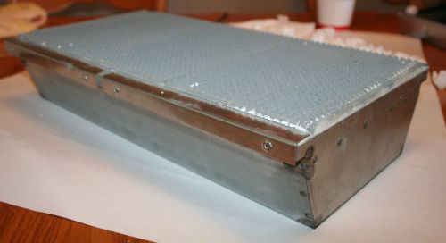 Replacement broiler box for commercial oven