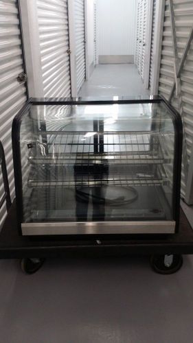 Refridgerated case countertop cooler/refridgeratored Federal model# CRR3628