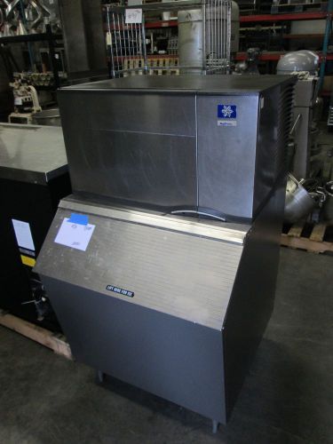Manitowoc sy-0305w 325 pound half size cube ice machine - air cooled w/bin!!!! for sale