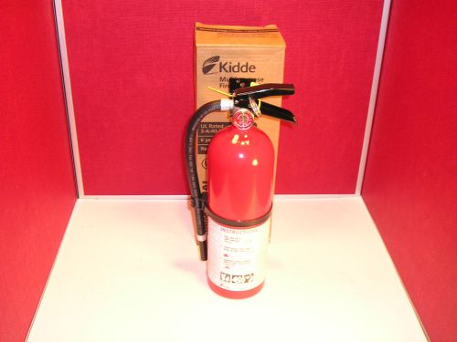 NEW KIDDE PRO-5TCM ABC DRY CHEMICAL 5LB/195 psi FIRE EXTINGUISHER with BRACKET
