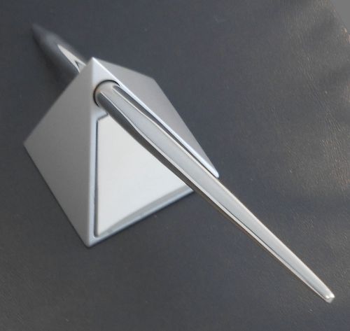 Pyramid Pen Holder Set