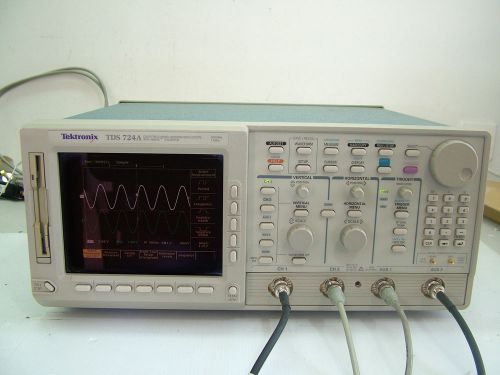 TEKTRONIX TDS724A 500MHz 1GS/s OSCILLOSCOPE. COLOR. FULLY TESTED