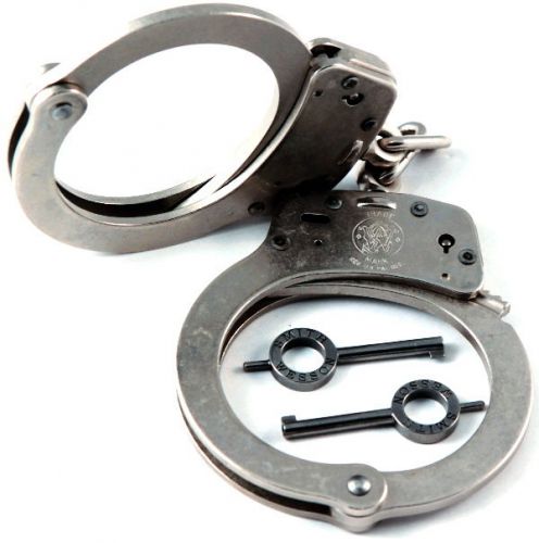 Smith &amp; Wesson 100-1 Nickel Handcuffs Police Restraints Bondage Cuffs New!!