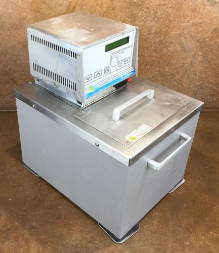 Vwr scientific  digital heating circulating bath * model 1136-1d * tested for sale