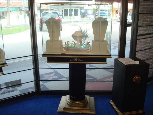 High Quality Wood Glass PEDASTEL SHOWCASES Product/Jewelry Displays