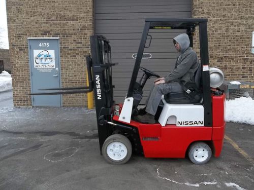 Forklift (17771) 2002 nissan cpj01a15pv, two stage mast, lpg powered for sale