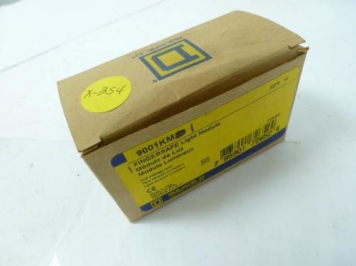 88210 New In Box, Sqaure D 9001KM1 Light Module 30mm, 110-120V
