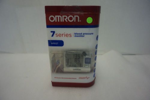 Omron 7 Series Wrist Blood Pressure Monitor VG Condition bp652