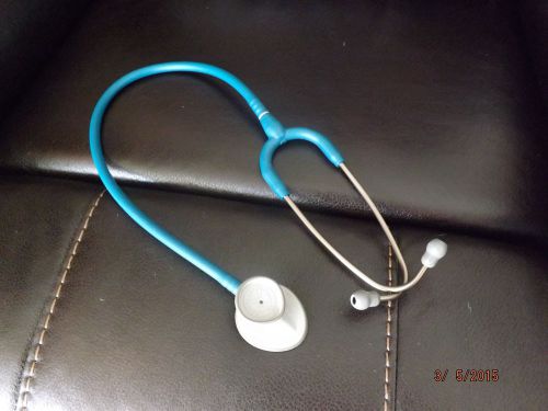 Littmann stethoscope, caribbean blue, EXCELLENT, barely used