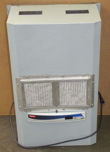 MCLEAN M28-016-G013H 115V 1PH 645/645 BTU ELECTRIC ENCLOSURE AC AIR CONDITIONER