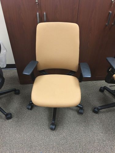 Steelcase-Amia-Office-Chair-Used-4 Left