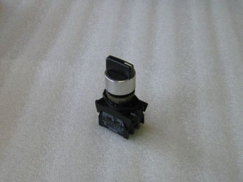 Allen bradley selector switch, w/contact 800e-3x10, ser. a,  used, warranty for sale
