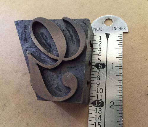 letter G talic wood type printing block, letterpress old vintage excellent.