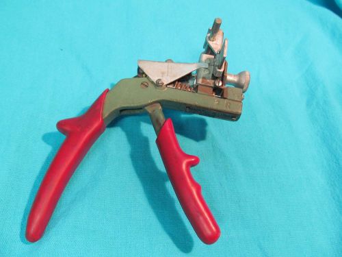 CURTIS INDUSTRIES MODEL 15 KEY CUTTER NO CAMS INCLUDED